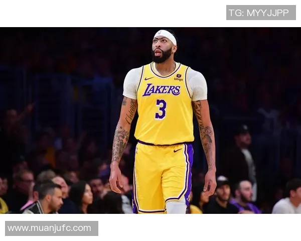 湖人对决开拓者精彩录像回顾11月15日比赛全程分析与亮点总结